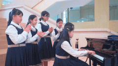 取美、加、英等多国名校成立深